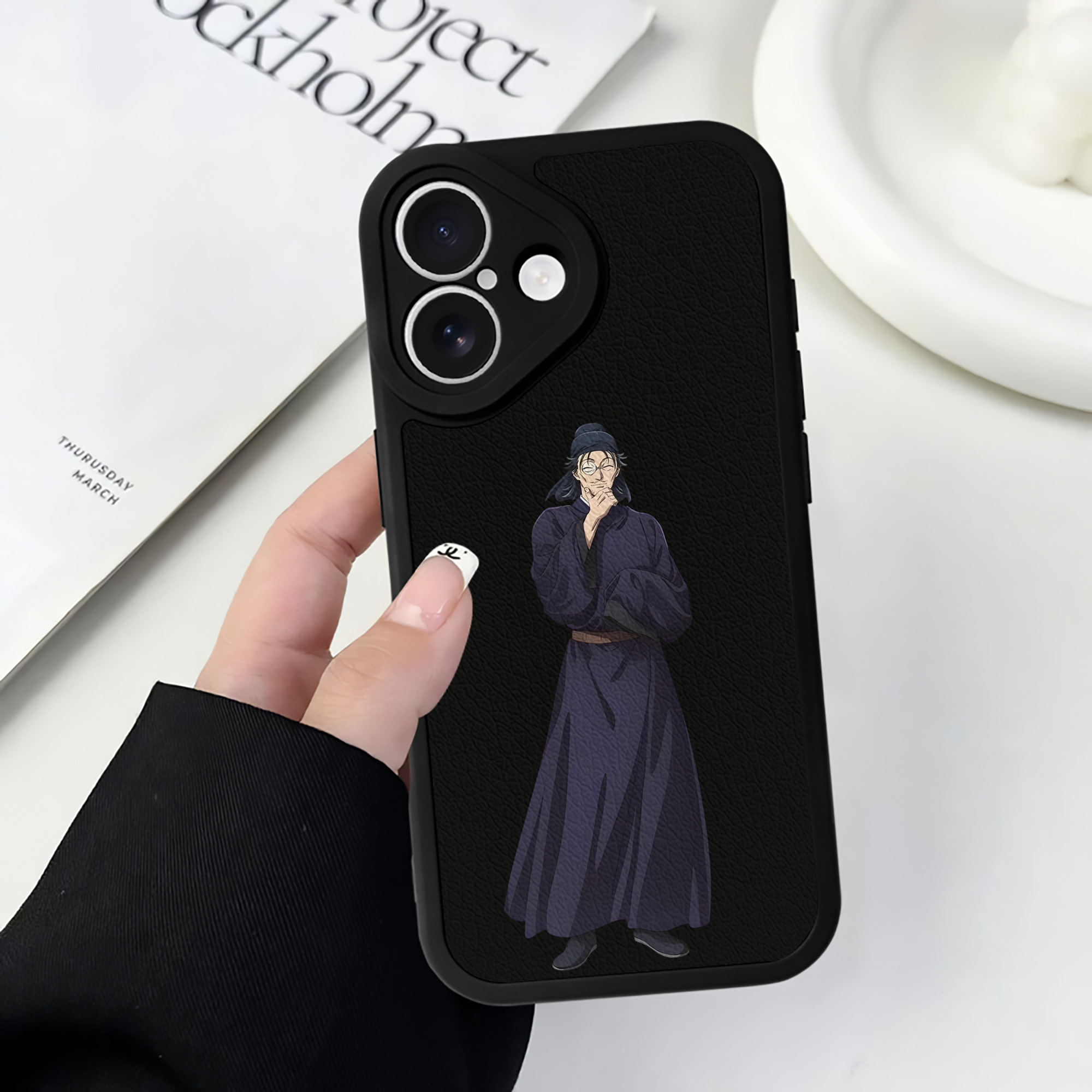 （画像用） 薬屋のひとりごと The Apothecary Diaries 【iPhone 16シリーズ対応】シリコンスマホケース（レザー調） 材質：シリコン